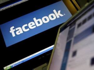 Os autores da ameaça de ataque dizem que o Facebook viola a privacidade dos usuários
